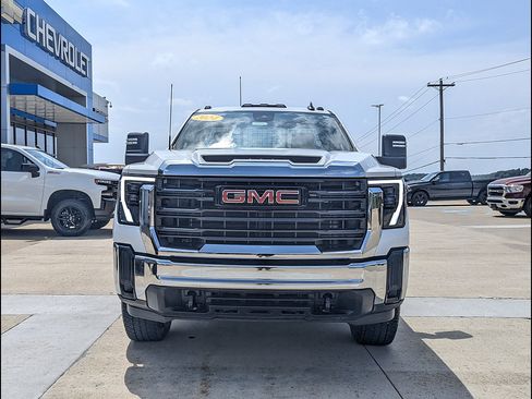 Used 2024 GMC Sierra 3500 Pro AWD/4WD image 11