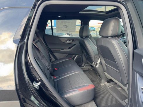 New 2026 Chevrolet Equinox RS w/ LPO, Floor Liner Package image 22