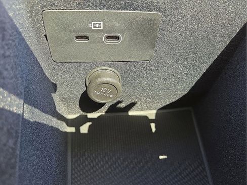 New 2026 Volvo XC90 B5 Core image 25