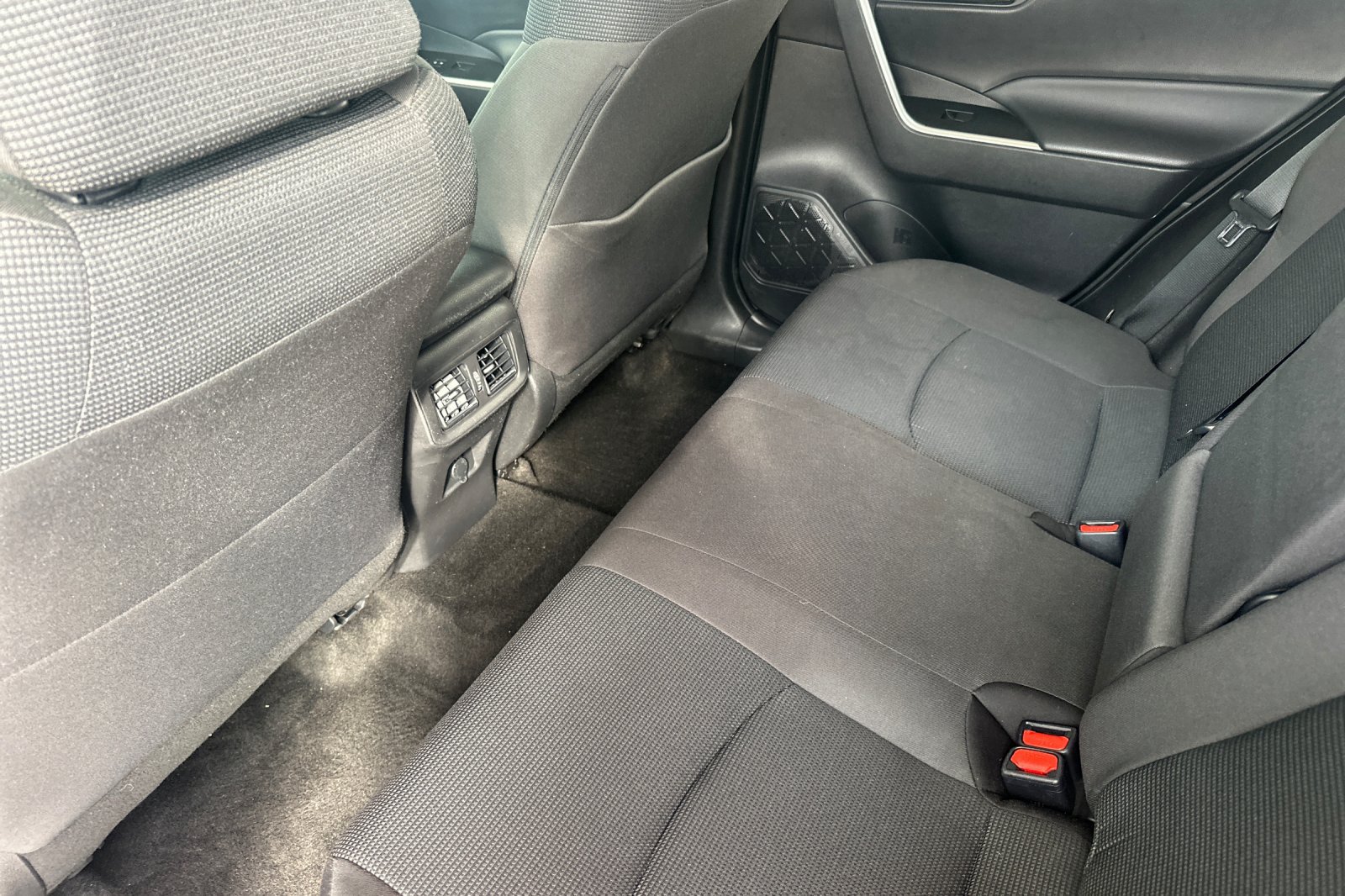 Certified 2023 Toyota RAV4 LE AWD/4WD image 15
