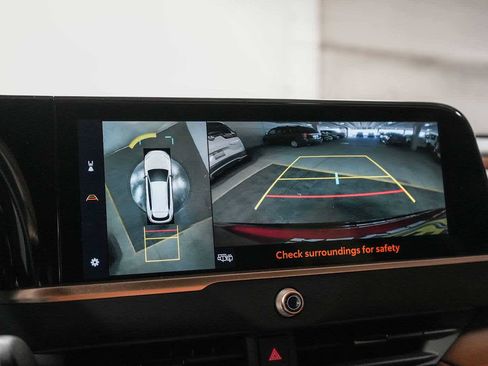 New 2025 Toyota Crown Signia image 23