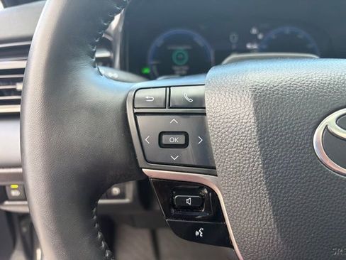 Used 2025 Toyota Camry XSE w/ Premium Plus Package image 3