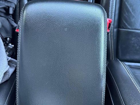 Used 2018 Jeep Wrangler Unlimited Sahara w/ LED Lighting Group AWD/4WD image 31