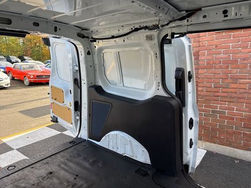 Used 2016 Ford Transit Connect XL image 19