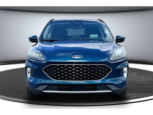 Used 2020 Ford Escape Titanium w/ Titanium Premium Package 2.0 AWD/4WD image 4