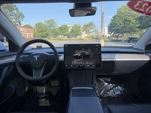 Used 2023 Tesla Model 3 Standard Range RWD image 31