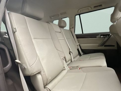 Used 2019 Lexus GX 460 Premium w/ Premium Package AWD/4WD image 17