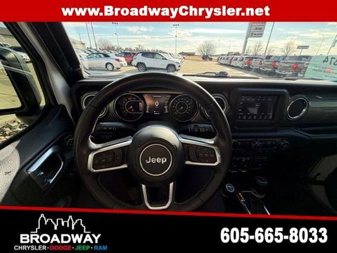 Used 2019 Jeep Wrangler Unlimited Sahara w/ Safety Group image 15