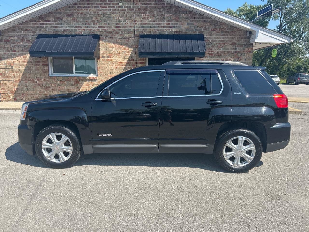 Used 2017 GMC Terrain SLE w/ Convenience Package AWD/4WD image 10