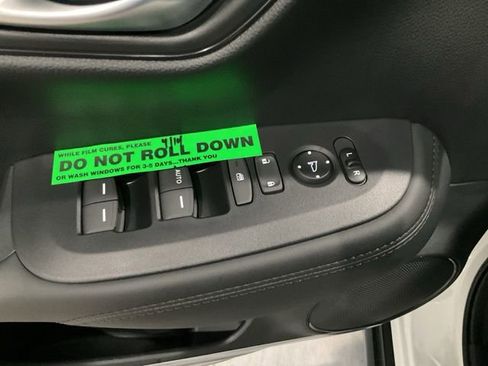 New 2026 Honda HR-V LX image 5