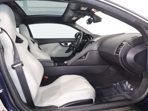 Used 2016 Jaguar F-TYPE Coupe image 13