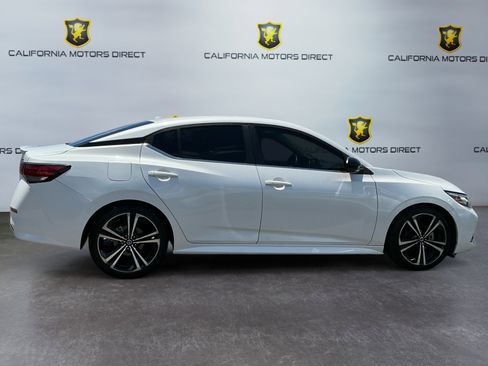 Used 2020 Nissan Sentra SR w/ Lighting Package FWD image 4