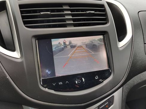 Used 2016 Chevrolet Trax LT w/ LT Convenience Package FWD image 14