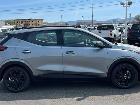 New 2027 Chevrolet Bolt RS w/ Technology Package FWD image 4