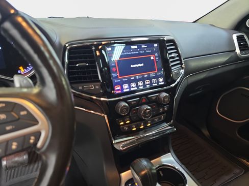 Used 2021 Jeep Grand Cherokee Summit AWD/4WD image 17