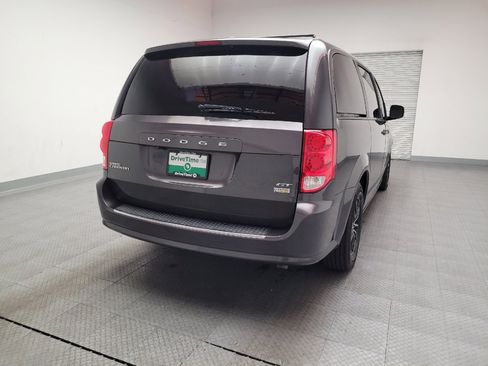 Used 2019 Dodge Grand Caravan GT FWD image 7