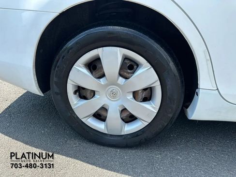 Used 2009 Toyota Camry LE FWD image 21