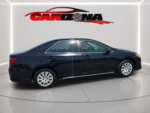 Used 2013 Toyota Camry LE FWD image 6