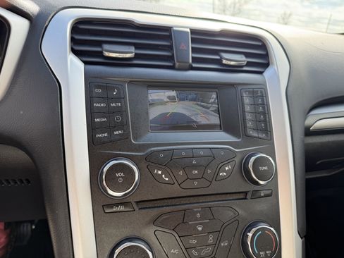 Used 2015 Ford Fusion S image 15