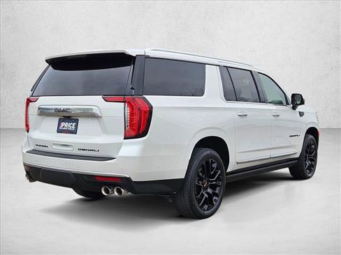 Used 2024 GMC Yukon XL Denali w/ Advanced Technology Package image 5