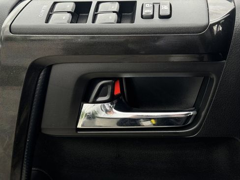 Used 2019 Toyota 4Runner TRD Off-Road Premium AWD/4WD image 22