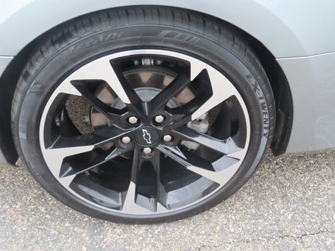 Used 2023 Chevrolet Camaro LT RWD image 13