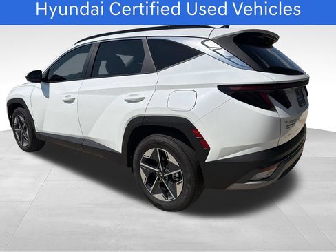 Certified 2025 Hyundai Tucson SEL AWD/4WD image 3