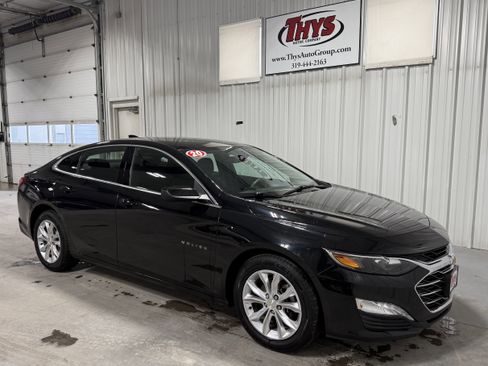 Used 2020 Chevrolet Malibu LT image 1