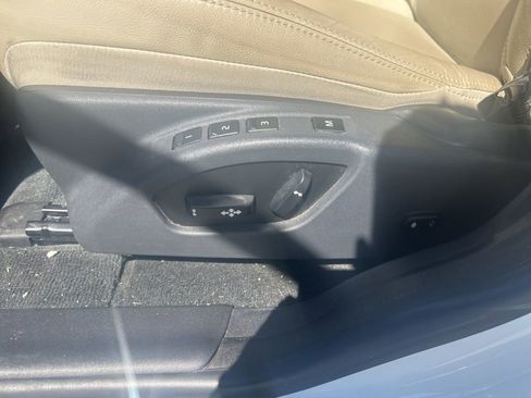 Used 2016 Volvo XC60 T6 Platinum image 13