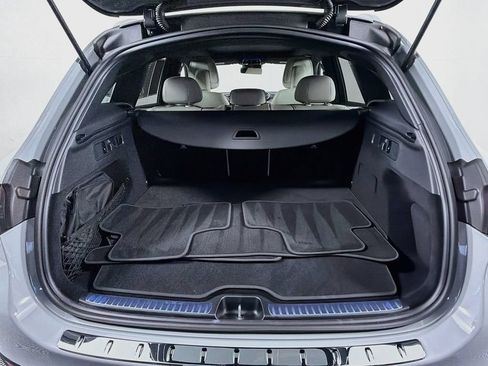 Used 2025 Mercedes-Benz GLC 350e 4MATIC image 34