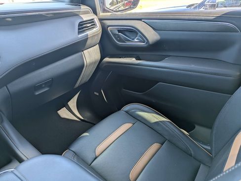 Used 2023 GMC Yukon XL AT4 w/ AT4 Premium Package AWD/4WD image 20