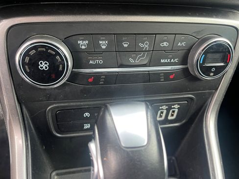 Used 2020 Ford EcoSport SE w/ Interior Protection Package image 30