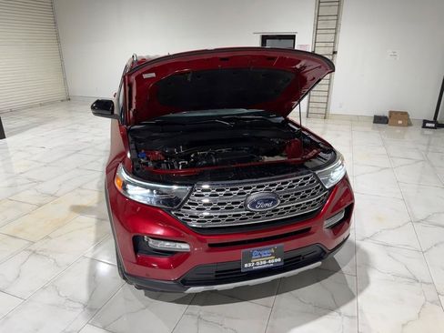 Used 2021 Ford Explorer Limited w/ Equipment Group 301A RWD image 4