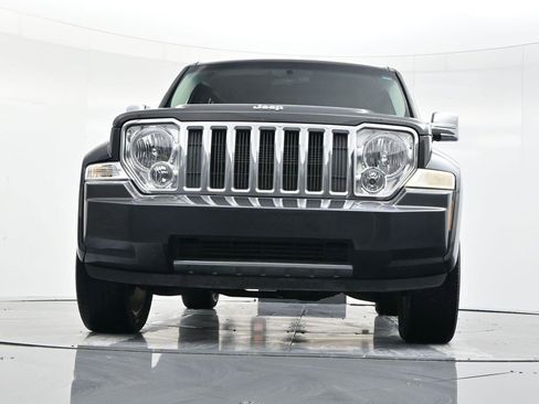 Used 2011 Jeep Liberty Sport image 42
