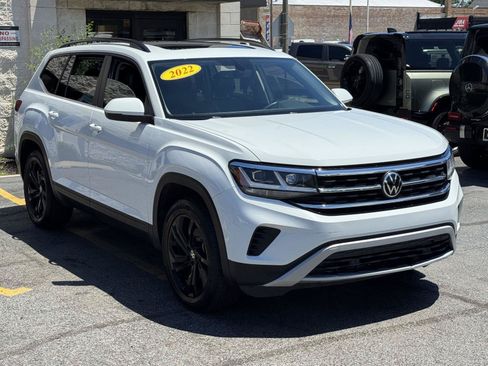 Used 2022 Volkswagen Atlas SE w/ Panoramic Sunroof Package FWD image 13