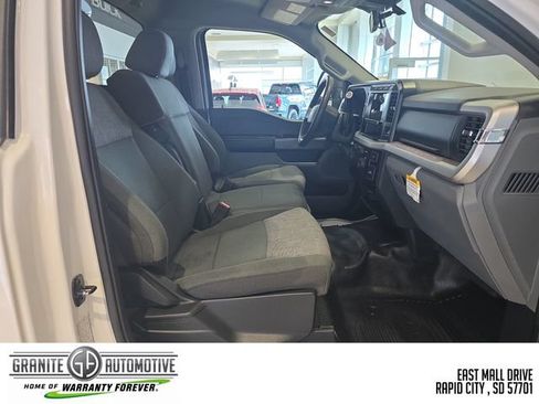 Used 2024 Ford F350 XLT AWD/4WD image 34