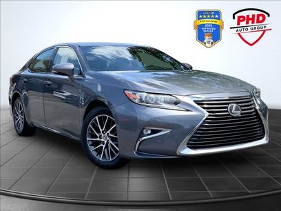 Used 2017 Lexus ES 350 w/ Navigation System Package