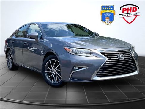 Used 2017 Lexus ES 350 w/ Navigation System Package FWD image 1
