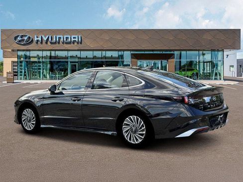 New 2026 Hyundai Sonata Limited FWD image 4