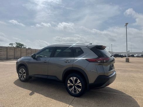 Certified 2023 Nissan Rogue SV w/ SV Premium B Package FWD image 14