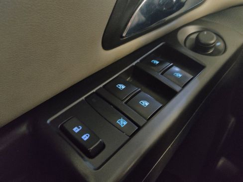 Used 2015 Chevrolet Cruze LS FWD image 27