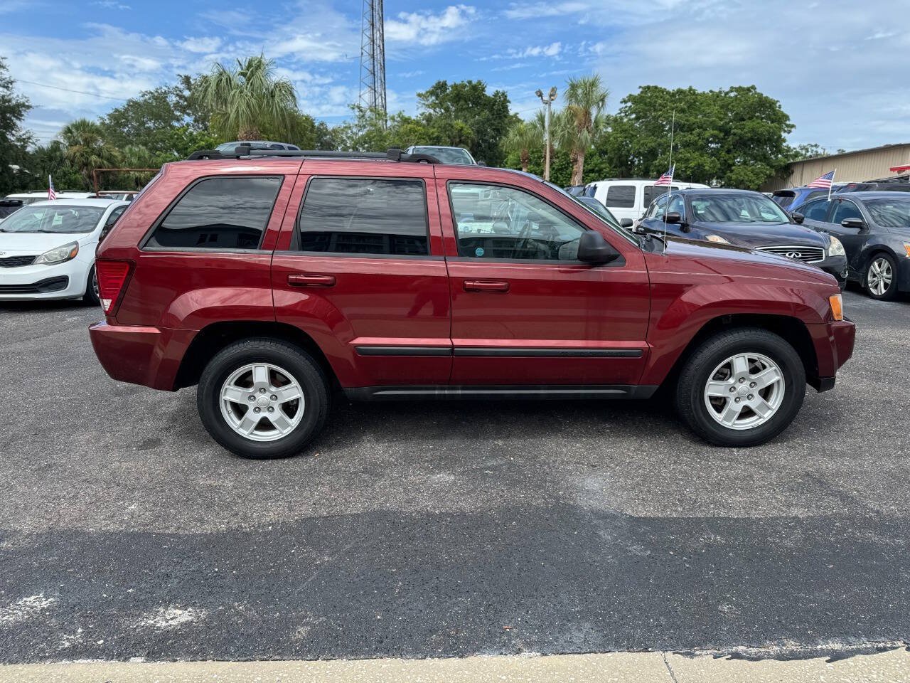 Used 2007 Jeep Grand Cherokee Laredo RWD image 9