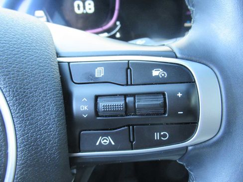 Used 2023 Kia Sportage EX image 22