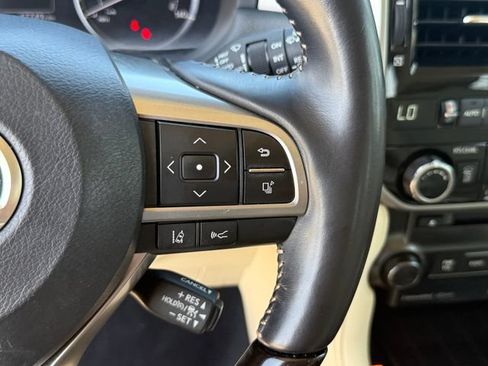 Used 2022 Lexus GX 460 Luxury w/ Off Road Package AWD/4WD image 17