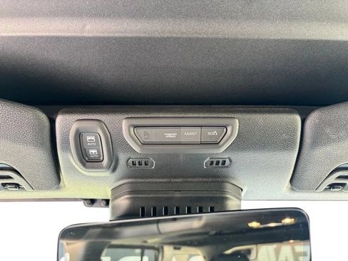 Used 2019 Jeep Wrangler Unlimited Rubicon w/ Advanced Safety Group AWD/4WD image 21