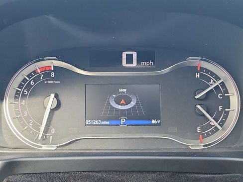 Used 2018 Honda Pilot Touring image 17