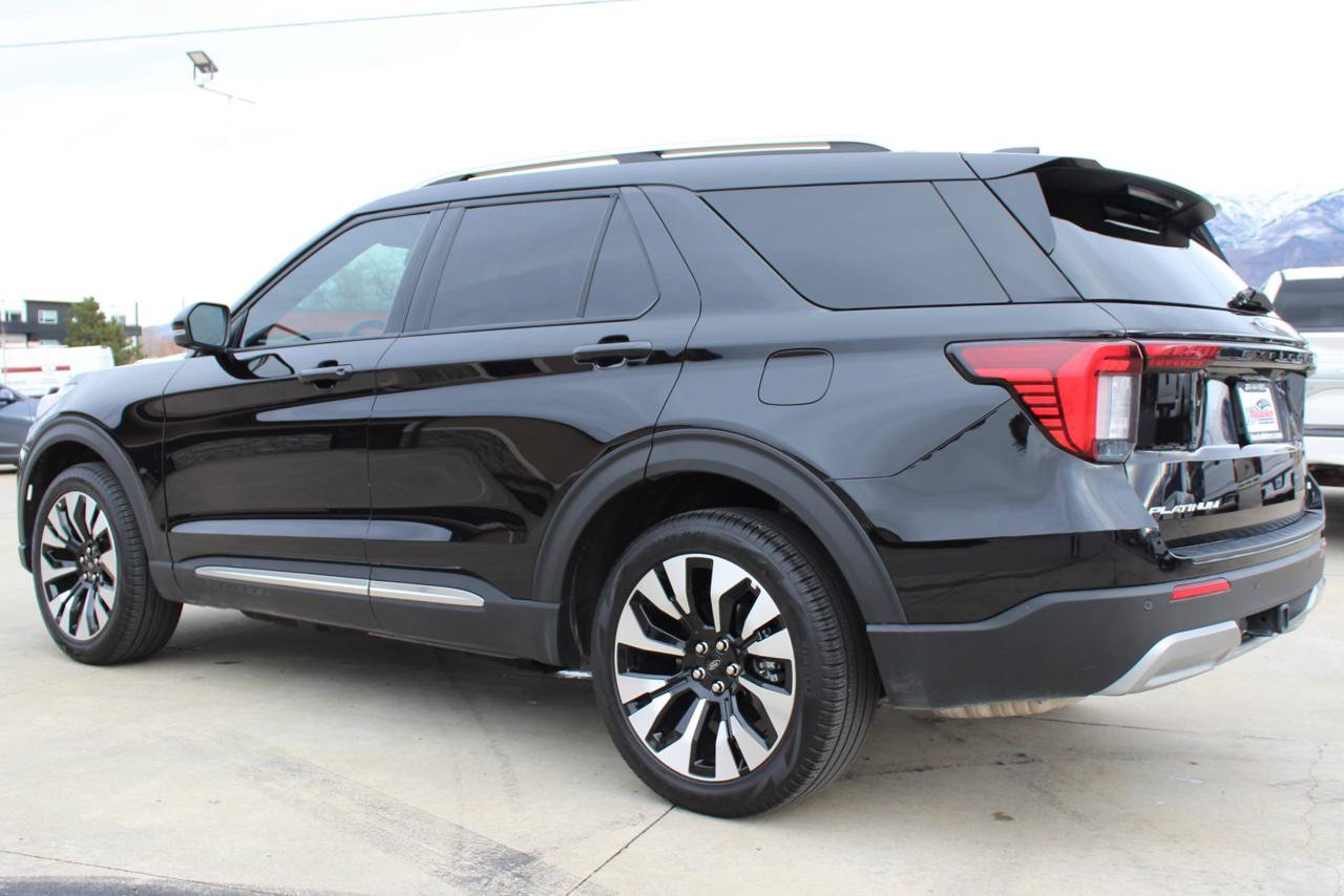 Used 2025 Ford Explorer Platinum w/ LUX Leather Package AWD/4WD image 38