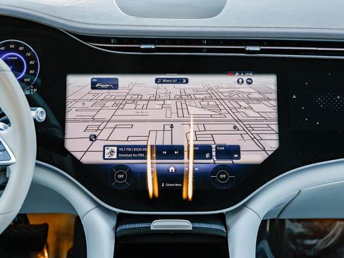 Certified 2023 Mercedes-Benz EQS 580 4MATIC SUV image 11