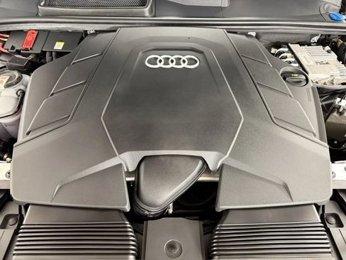 Used 2022 Audi Q7 3.0T Prestige w/ Prestige Package AWD/4WD image 9