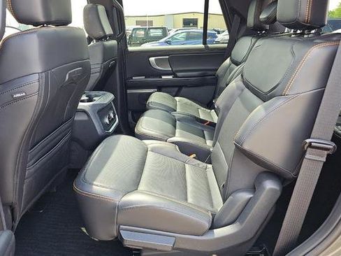 Used 2025 Ford Expedition Tremor AWD/4WD image 15